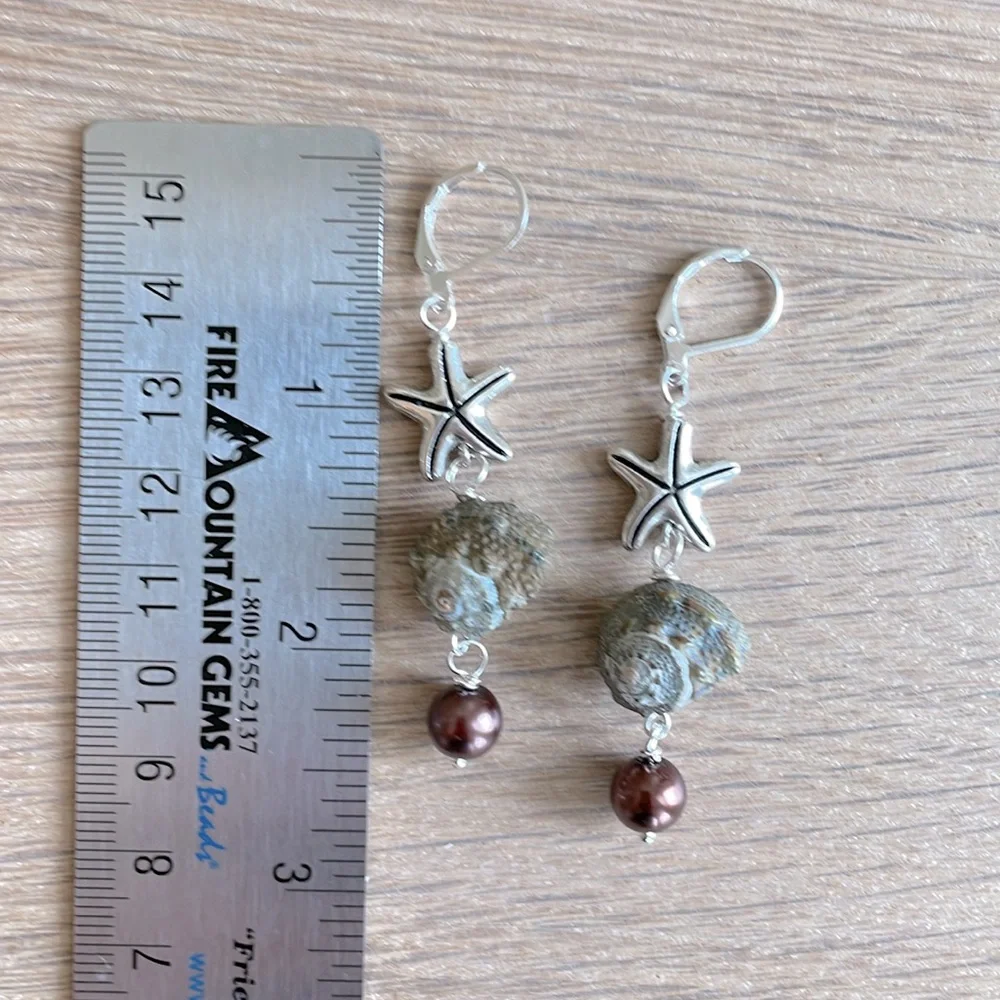 HAND CRAFTED PIERCED EARRINGS Gray Brown Silver Starfish Shells Faux Pearls